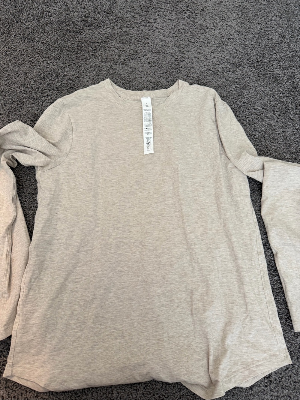 Lululemon long sleeve shirt